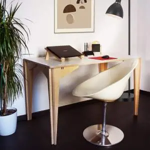 BUREAU WORK ON DESK