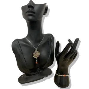 DUO PENDENTIF ANTI ONDE METAL  ET PIERRE CORNALINE RUBANEE AVEC SON BRACELET ASSORTI
